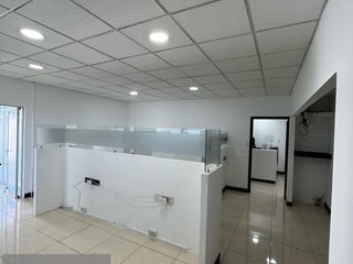 DUBAI CENTER / Oficina en Venta , zona 10 - 3