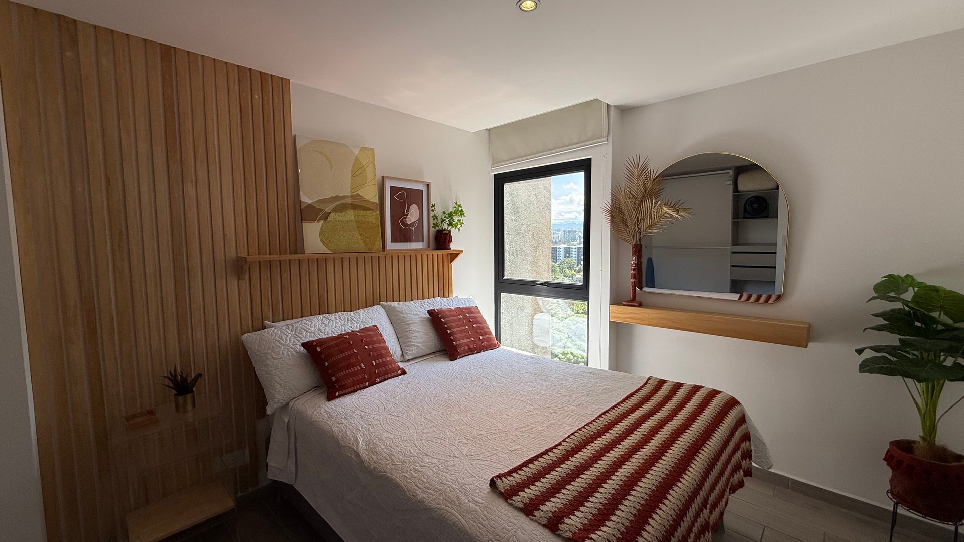 Apartamento amueblado en renta en parque 10, zona 10.