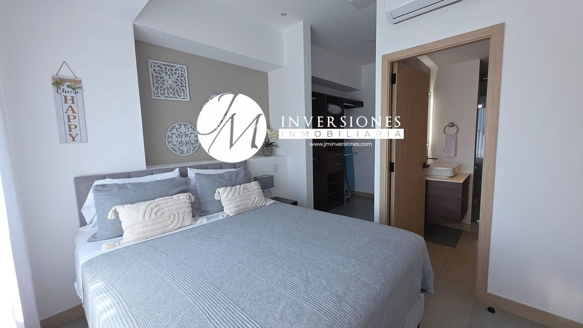 Apartamento amueblado en renta zona 10 - Miniatura 5
