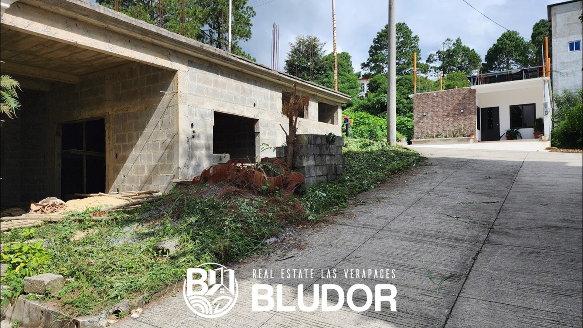 Vendo Terreno con Construcción en Villa Los Robles - Miniatura 5