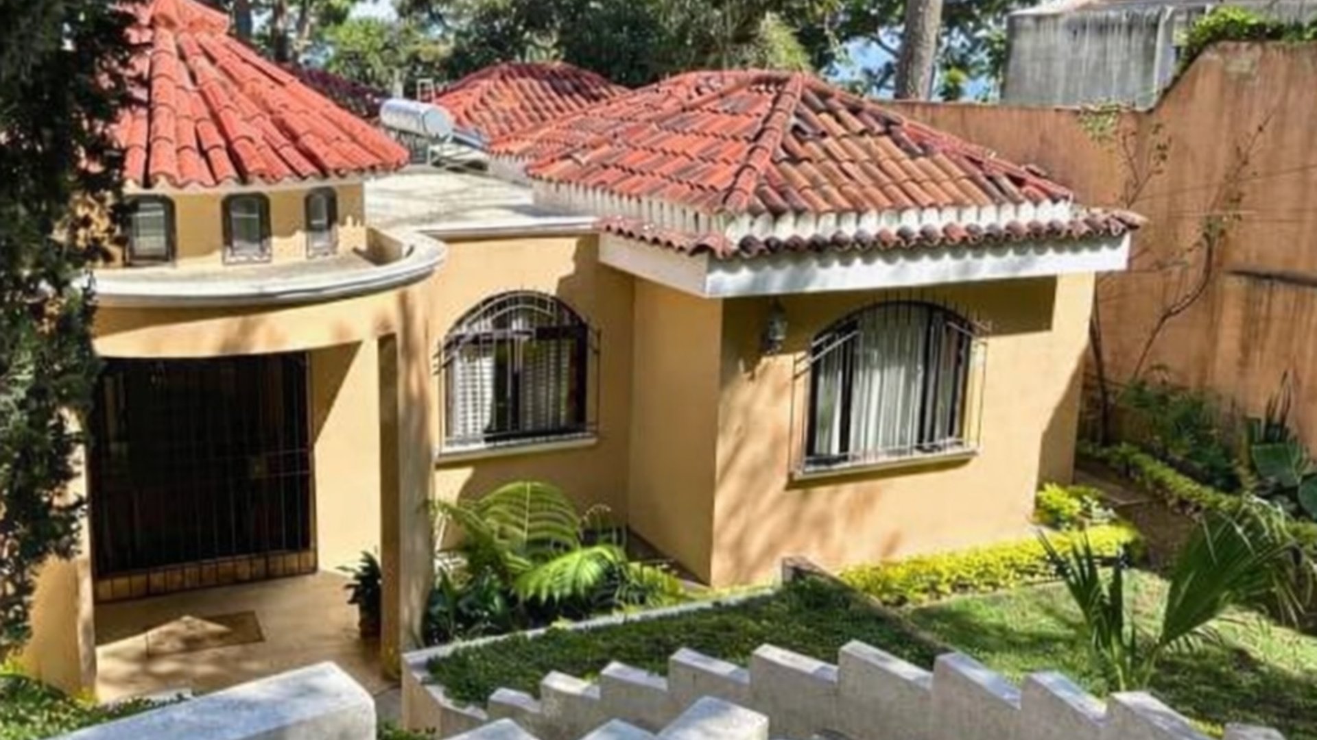CASA EN VENTA – CONDOMINIO EL ENCINAL | ZONA 7 DE  MIXCO