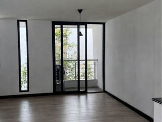 Moderna Casa Townhouse 3 niveles en Condominio Zona 7 Mixco, Guatemala - Image 11