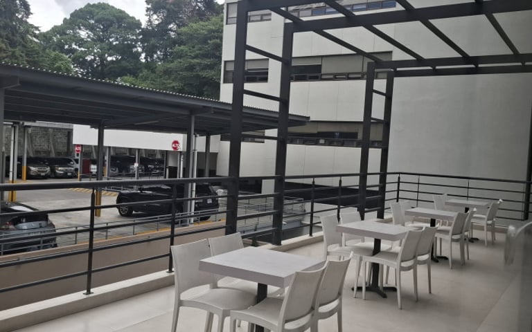 Oficinas Nuevas en Venta Burgo Zona 14 Guatemala - Miniatura 2