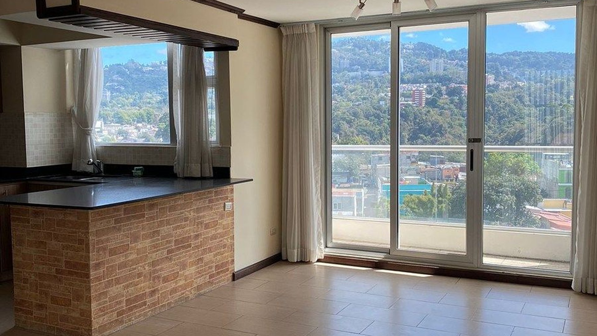 Apartamento en Venta Condado la Villa zona 14 - Image 1