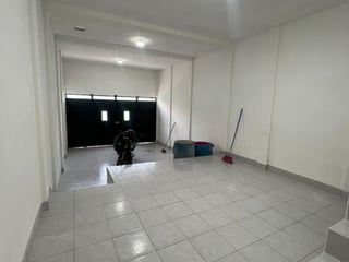 Casa con uso de suelo comercial. - 3