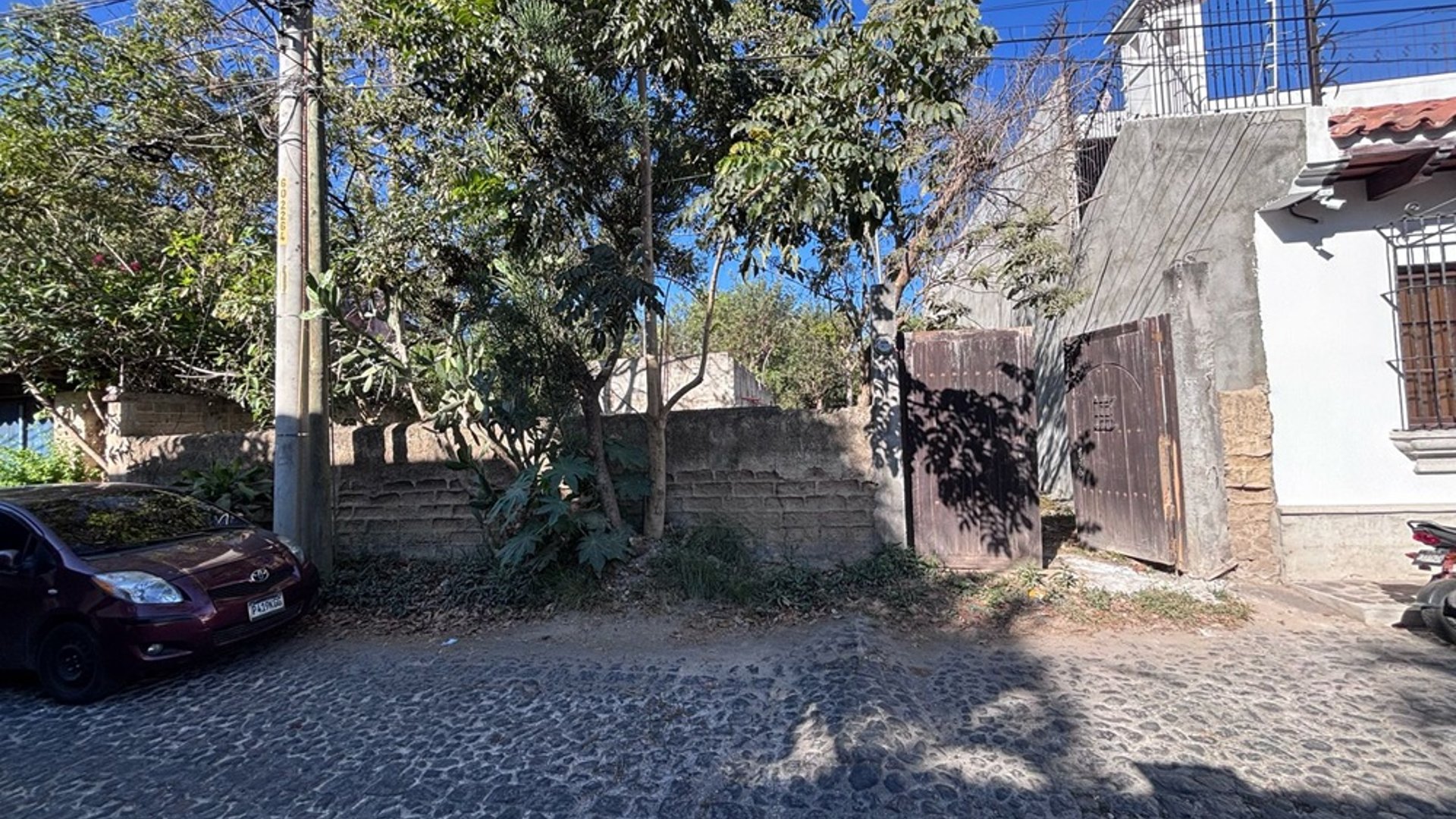 VENDO LINDO TERRENO EN EL PANORAMA  ANTIGUA GUATEMALA