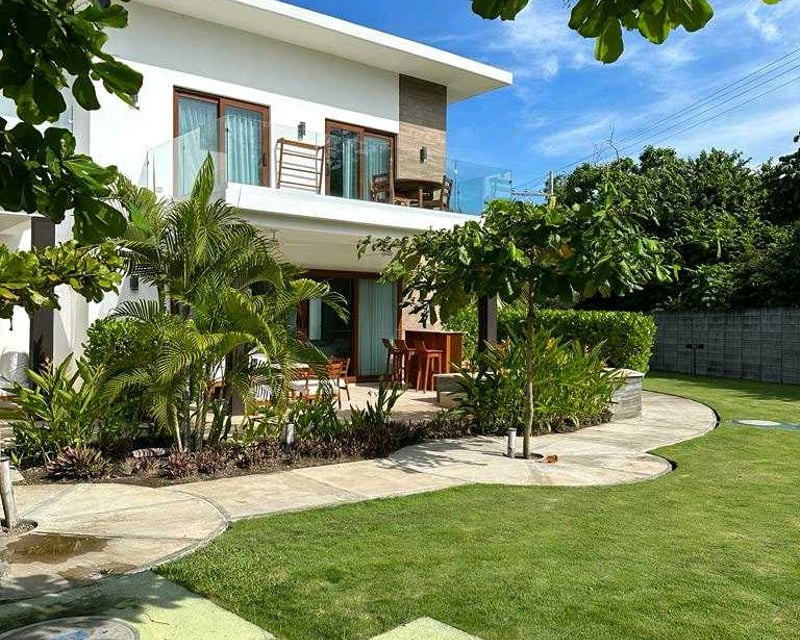 VILLA LA MAR CON JACUZZI EN VENTA