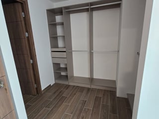 Apartamento en Venta en Zona 14 - Image 14