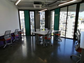 Oficina equipada en renta en zona 4 Guatemala - Image 7