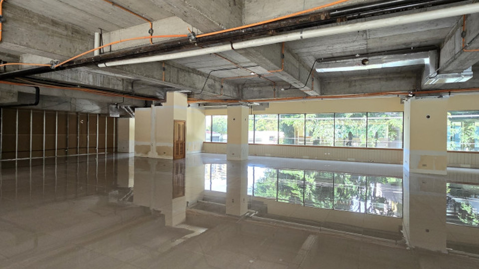 Oficina en Renta con 2000m2 en Zona 14 Guatemala