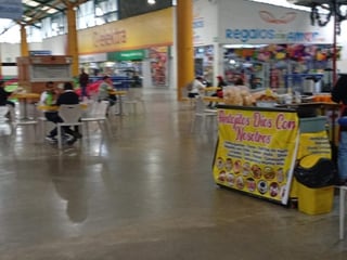 Locales comerciales en renta – Centrasur / CENMA, zona 12 - Image 1