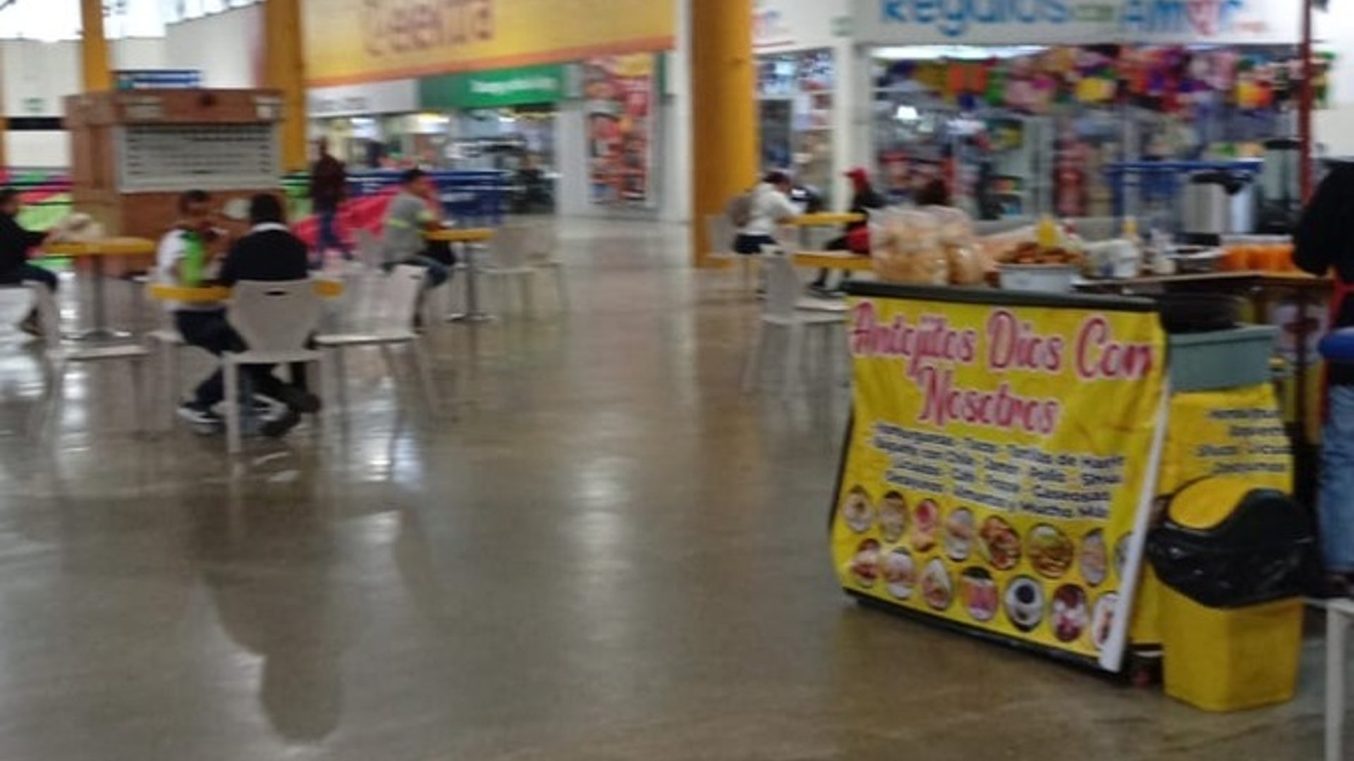 Locales comerciales en renta – Centrasur / CENMA, zona 12