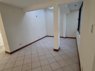 Casa en renta en Colonia Villa Sol Zona 12 atras del Irtra Petapa - 2