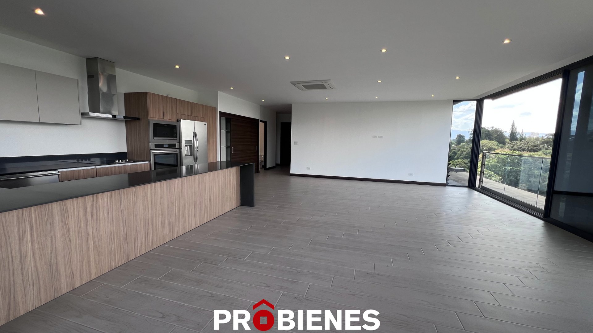 Penthouse de 3 habitaciones en SPAZIO zona 15 - Miniatura 2