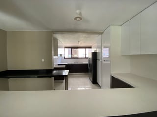 Casa de 4 habitaciones en alquiler o venta, zona 15 Vista Hermosa II - 5
