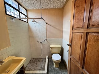 Casa en Venta, Loma Linda, Zona 11 - 5