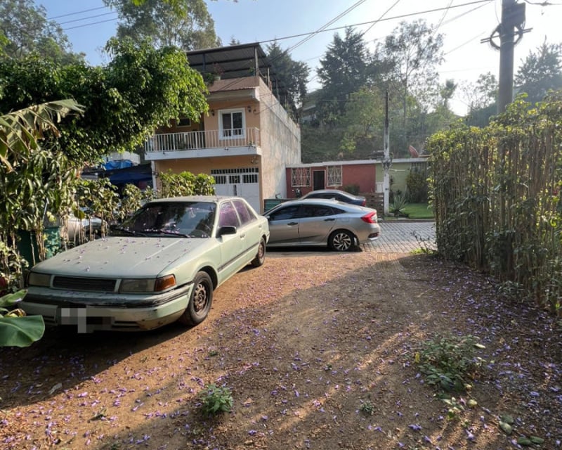 Casa en venta en Villa Nueva con 5 estacionamientos.