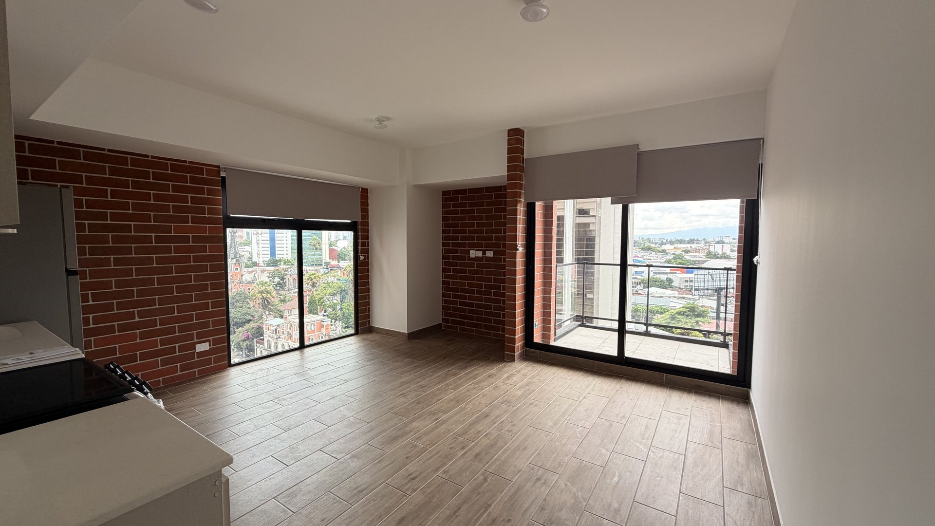 Apartamento en Alquiler Edificio Modra, zona 4  - Miniatura 3