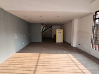 Local Comercial en el limite de Zona 10 y Zona 15 - 4