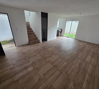 Casa en Renta en Secoya de Arrazola, 3 habitaciones ref-6129