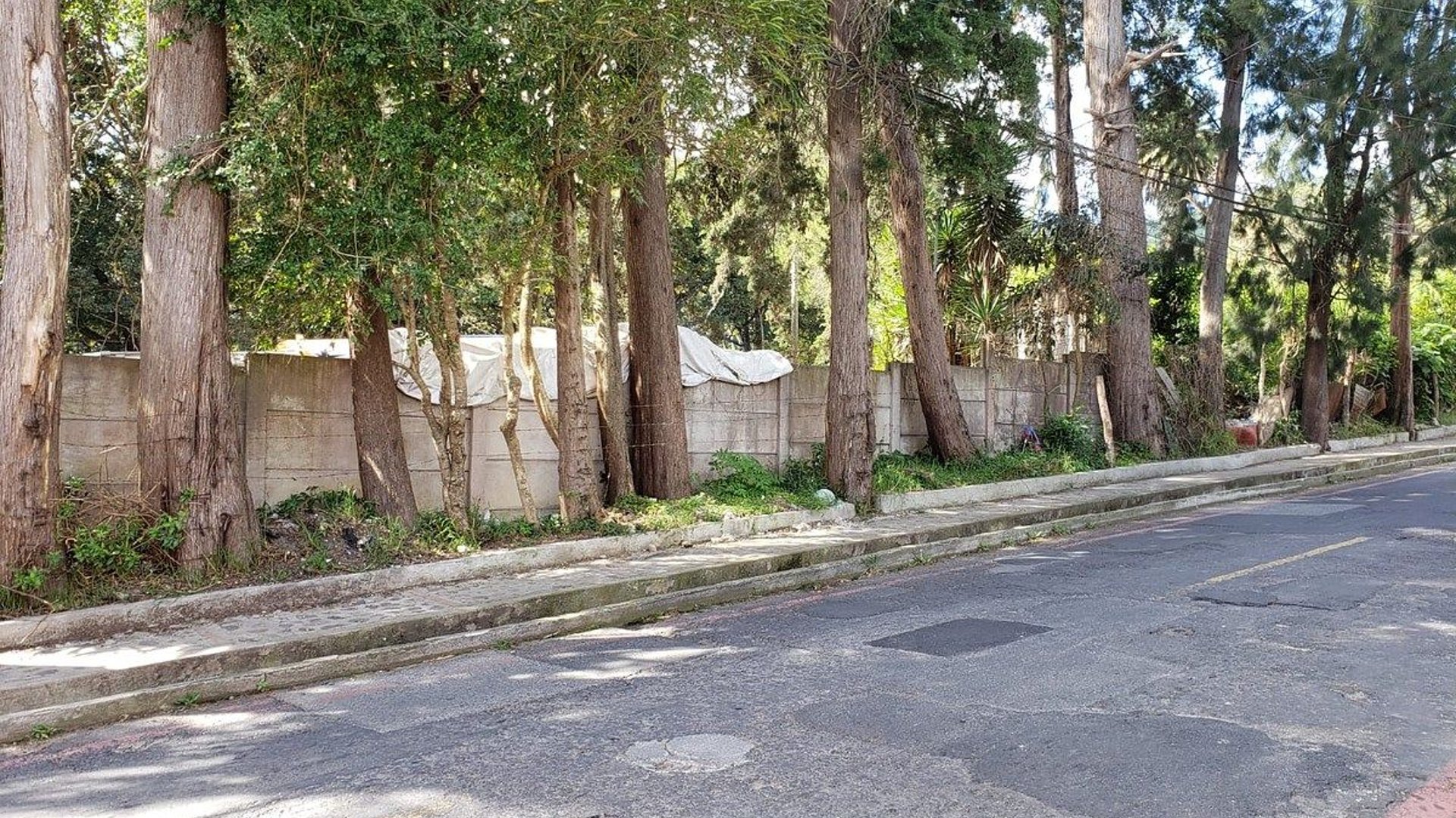 Terreno en Venta – cerca de Colonia Las Hojarascas | zona 7