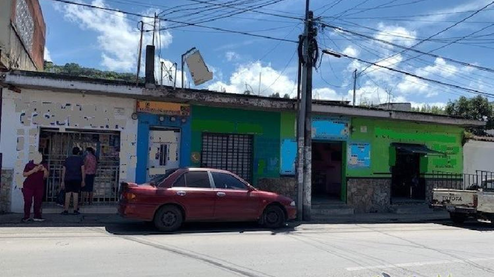 EN RENTA Locales o Terreno en Centro de Villa Canales