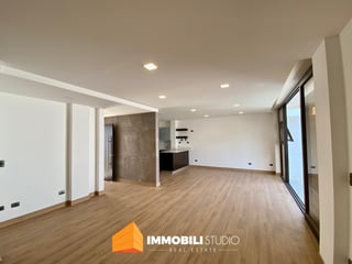Casa en venta, en Zona 15 - 2