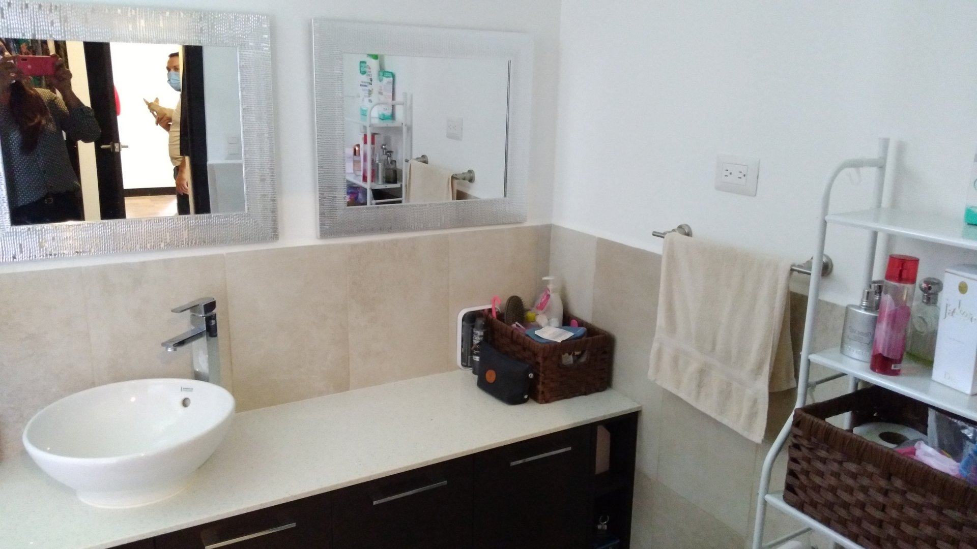 Vendo lindo apartamento Enalto, Kanajuyú zona 16 - Miniatura 12