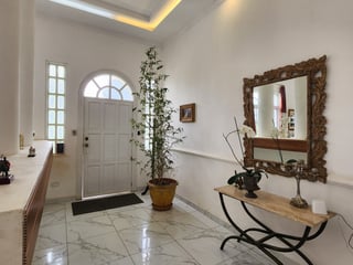 Exclusiva Casa en Venta en Arrazola Ciudad Guatemala - 2