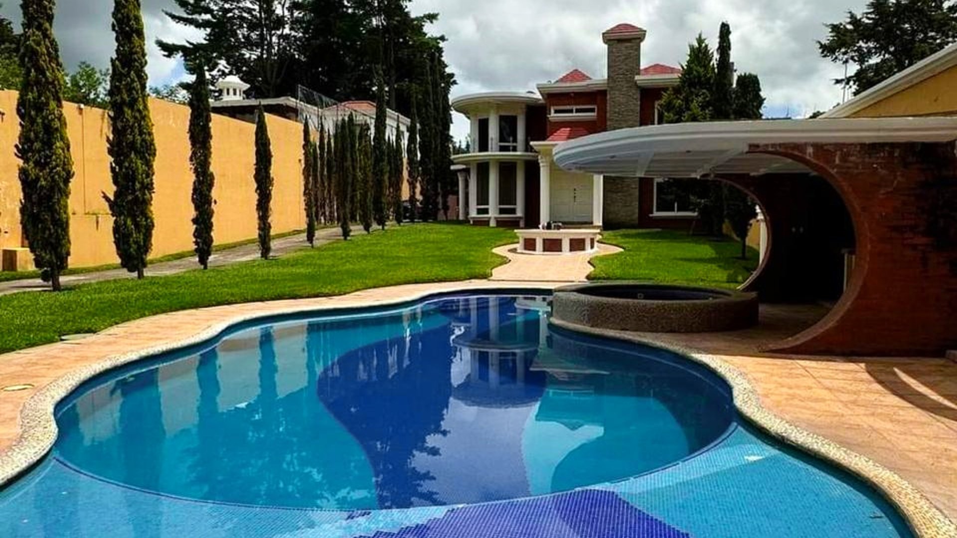 Mansión en venta y renta Fraijanes