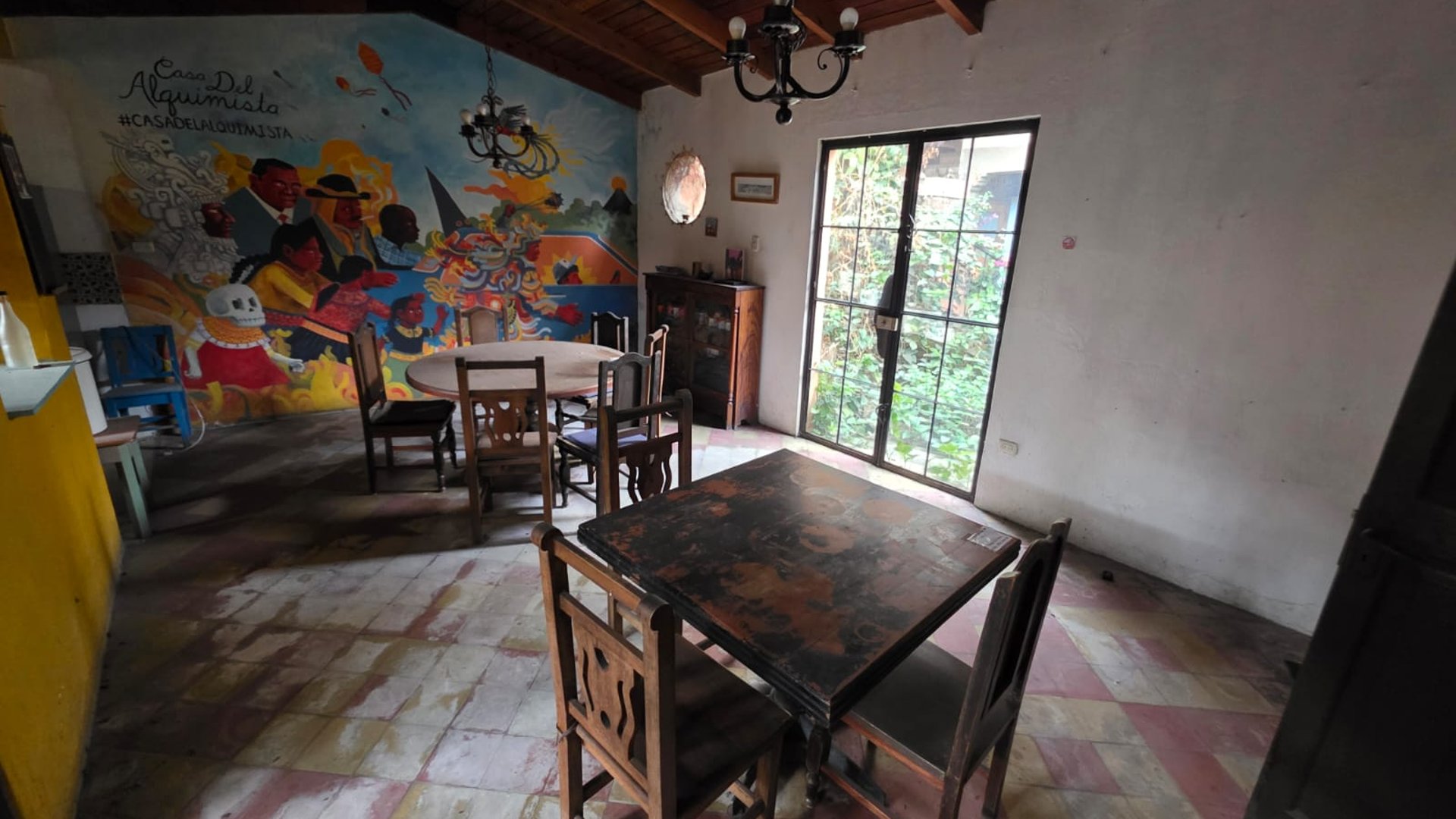 Venta de casa en zona 2, ideal hostal, airbnb, 7 habitaciones Ref-5740