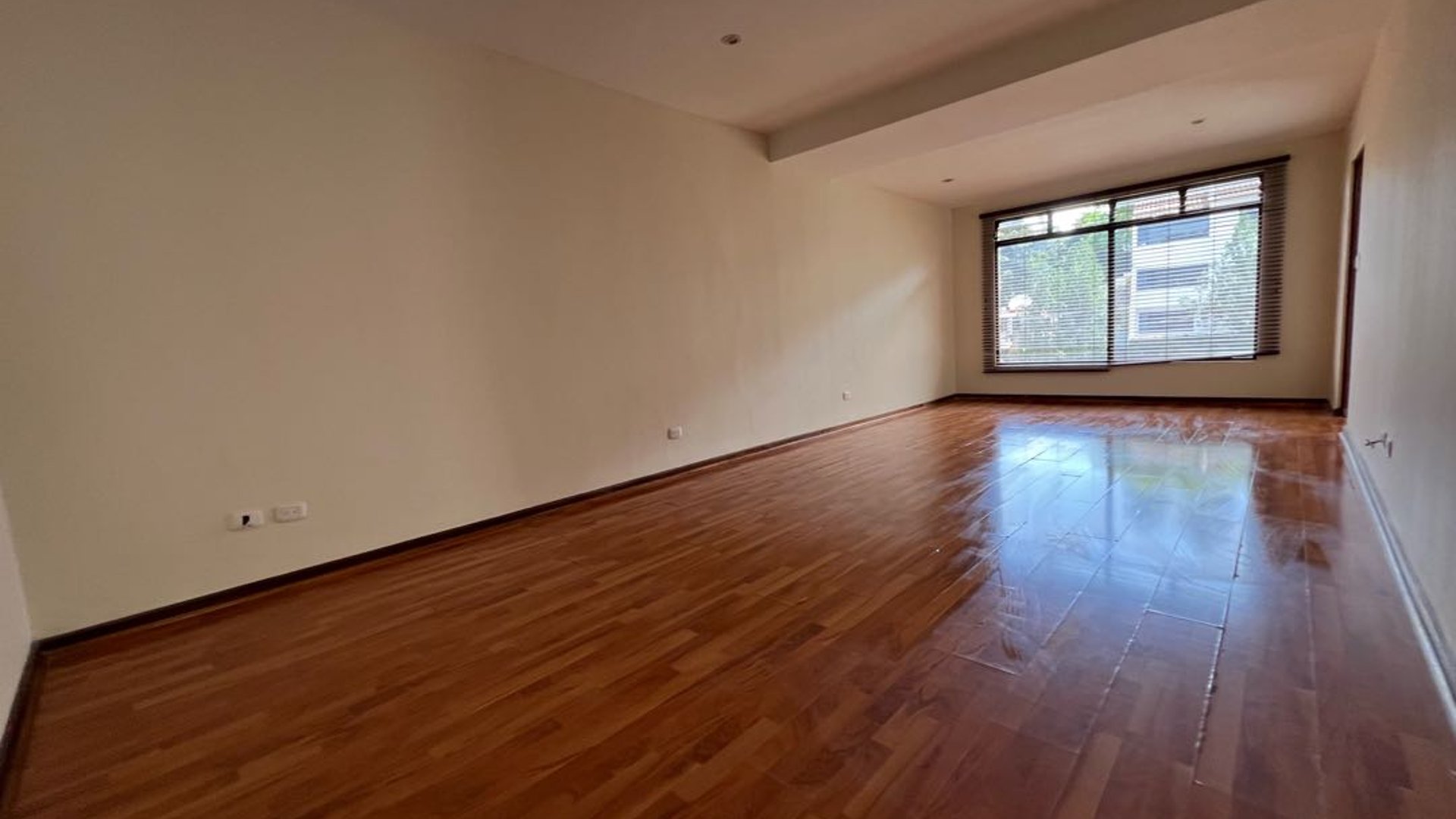 Venta apartamento 3 Dormitorios en La Solana Zona 15 San Lázaro