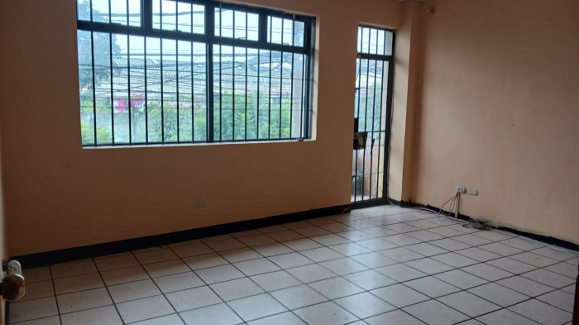 Edificio comercial en venta o renta en San Cristobal - Miniatura 8