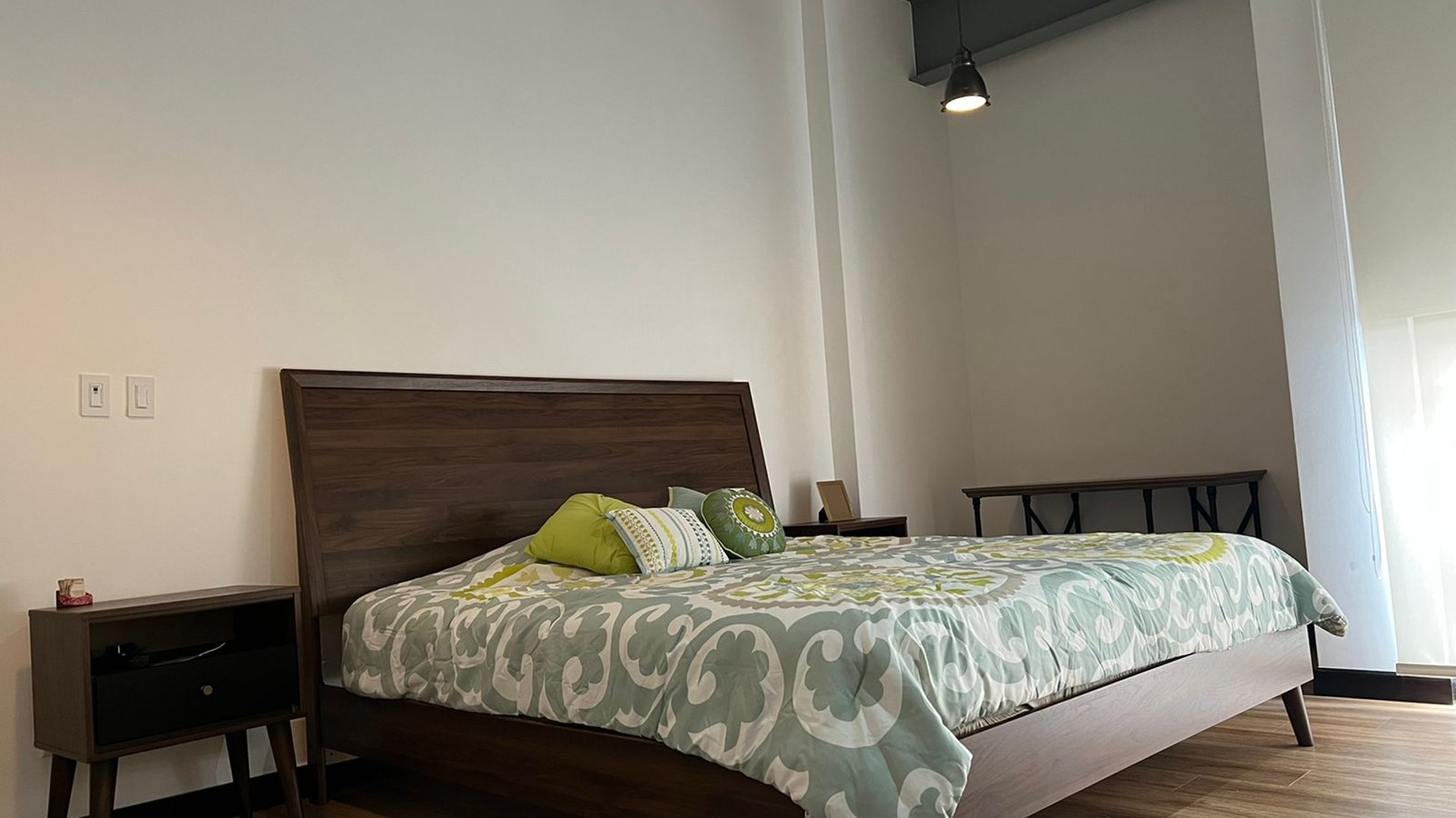 Renta de apartamento amueblado en zona 14 - 2 habitaciones Ref-6018 - Miniatura 4