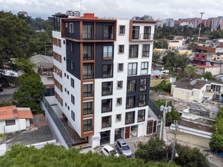 Vila Catorce, zona 14 - Image 1