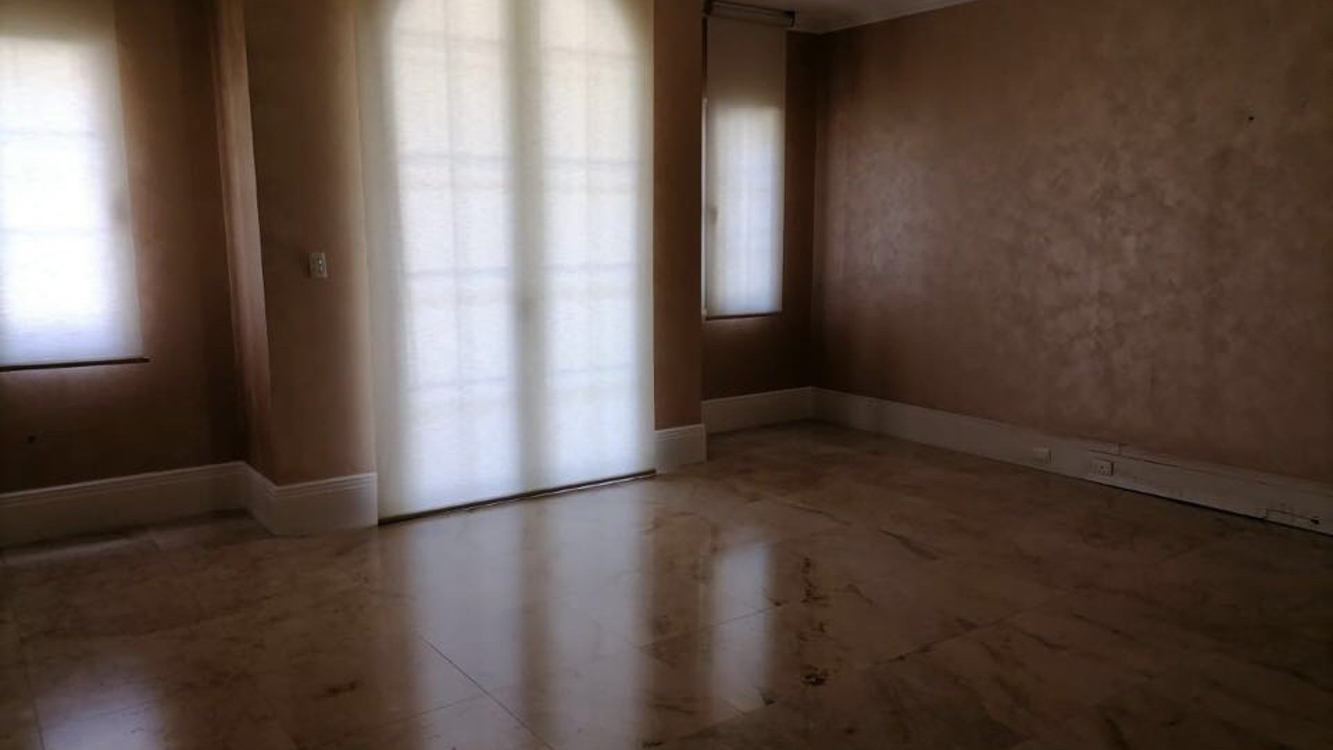 Vendo LInda Casa en Zona 14 La Cañada - Miniatura 6
