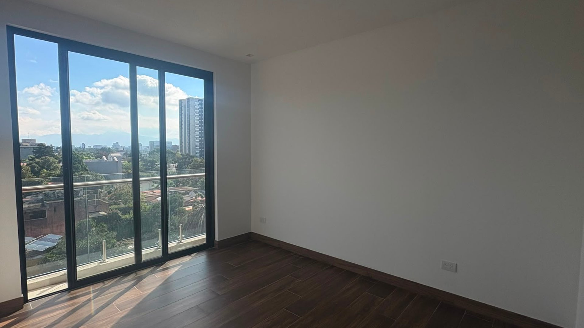 APARTAMENTO DE 3 HABS EN VILA QUINCE ZONA 15