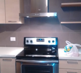 Apartamento con balcon en renta - 2 habitaciones en zona 10 Ref-5721