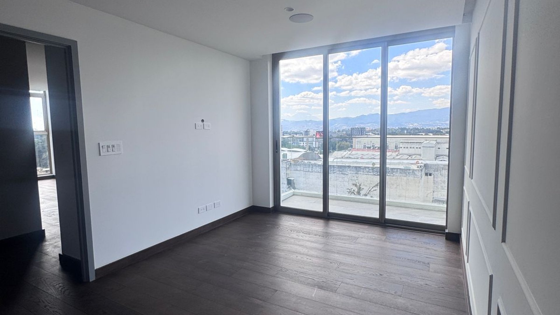 ???? APARTAMENTO NUEVO EN RENTA – 2 HAB + BALCÓN | ATARAH | ZONA 10 - Miniatura 9