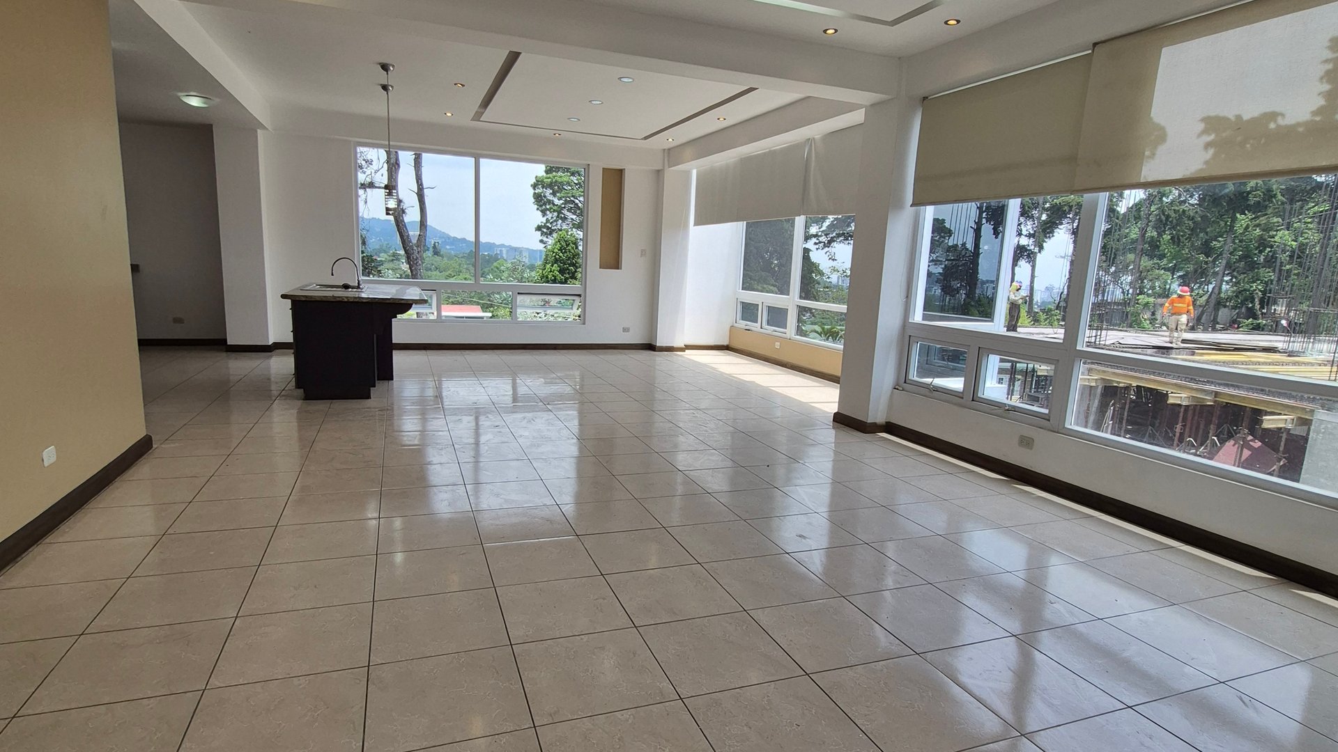 Apartamento en Renta en Kanajuyu Zona 16 - Miniatura 2
