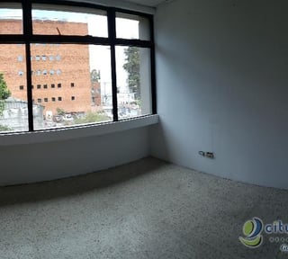 Alquilo y vendo oficina en zona  9 Guatemala!