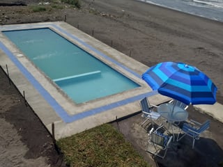 Casa en venta, en Sipacate - 4