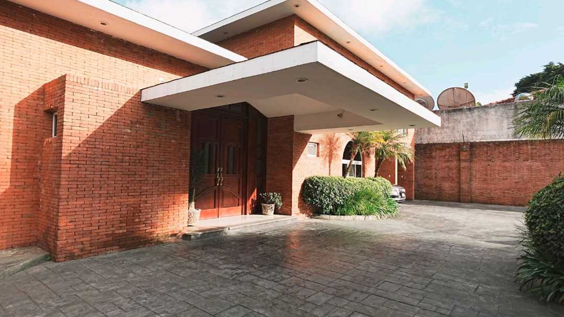 ESPECTACULAR CASA DE LUJO EN VENTA CAES
