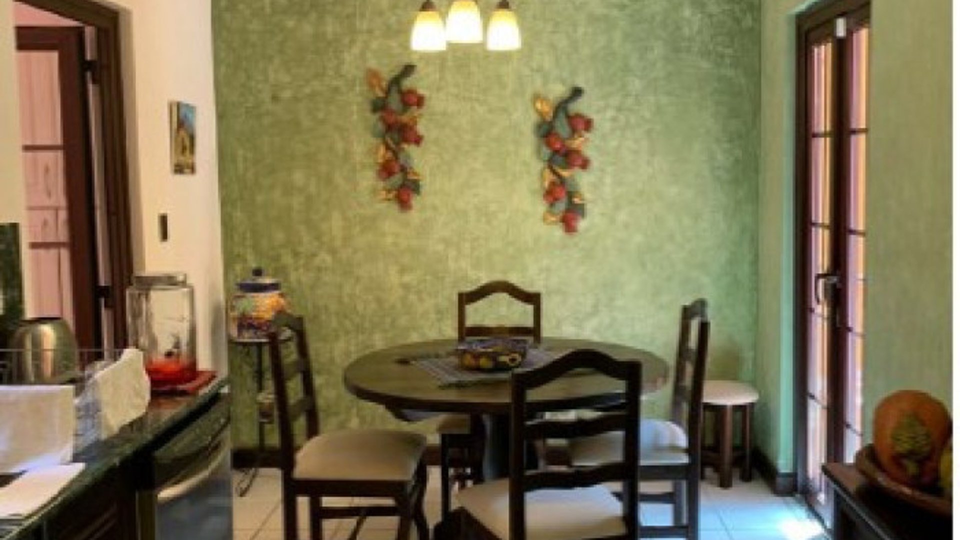 Preciosa casa en venta en Zona 2 Jocotenango - Miniatura 9