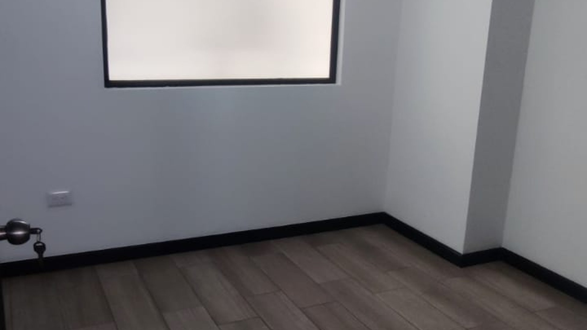 ???? APARTAMENTO EN VENTA – 3 HAB + NIVEL ALTO | PETÁPOLIS | ZONA 12 - Miniatura 8