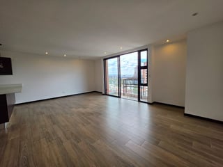 Venta de apartamento de 3 Dormitorios en Zona 15 VHI (B) - 4