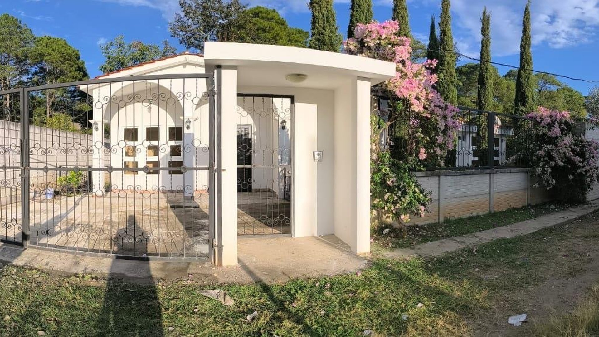 Amplia Casa en Venta en Chiantla, Huehuetenango