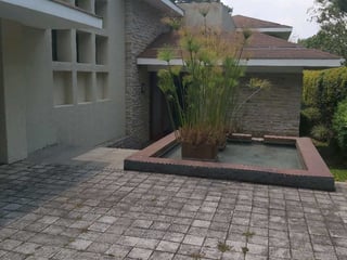 ELEGANTE CASA EN VENTA CASA Y CAMPO - 2