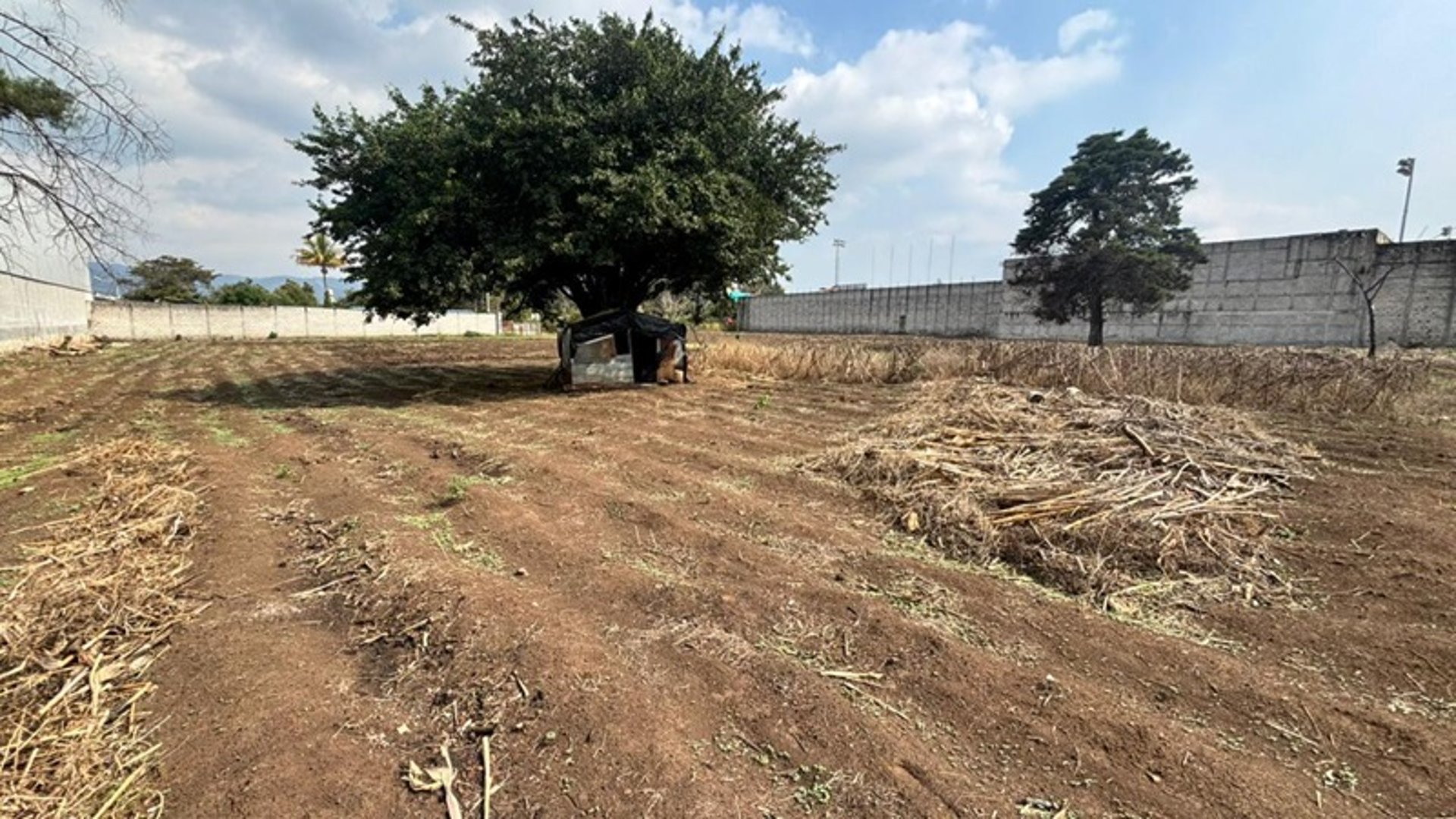 Terreno de 6,816 m² en Venta en San Miguel Petapa, Guatemala - Miniatura 3