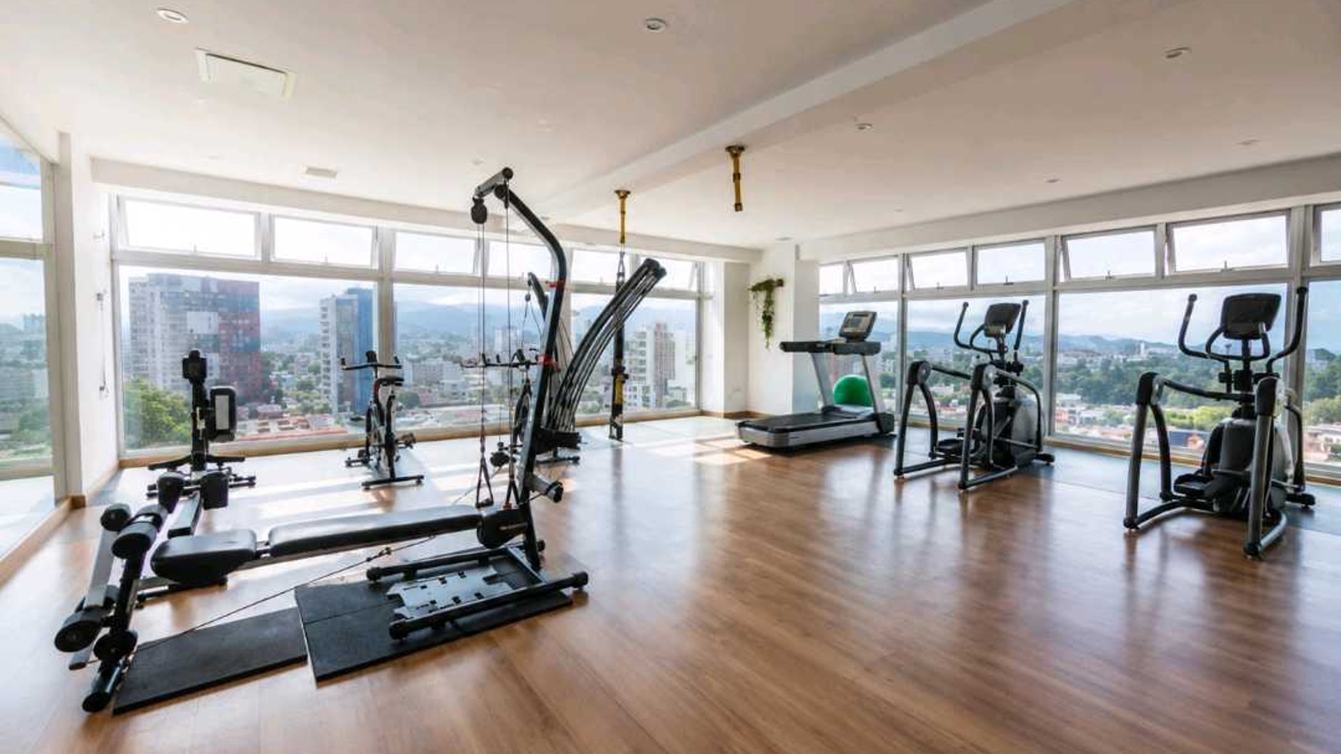 APARTAMENTO AMUEBLADO EN VENTA  ????Edificio City Haus, Zona 10 - Miniatura 7